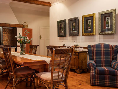 The Country Guesthouse - Family Suite Room 12