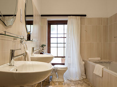 The Country Guesthouse - Family Suite Room 12